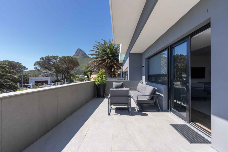 6 Bedroom Property for Sale in Camps Bay Western Cape